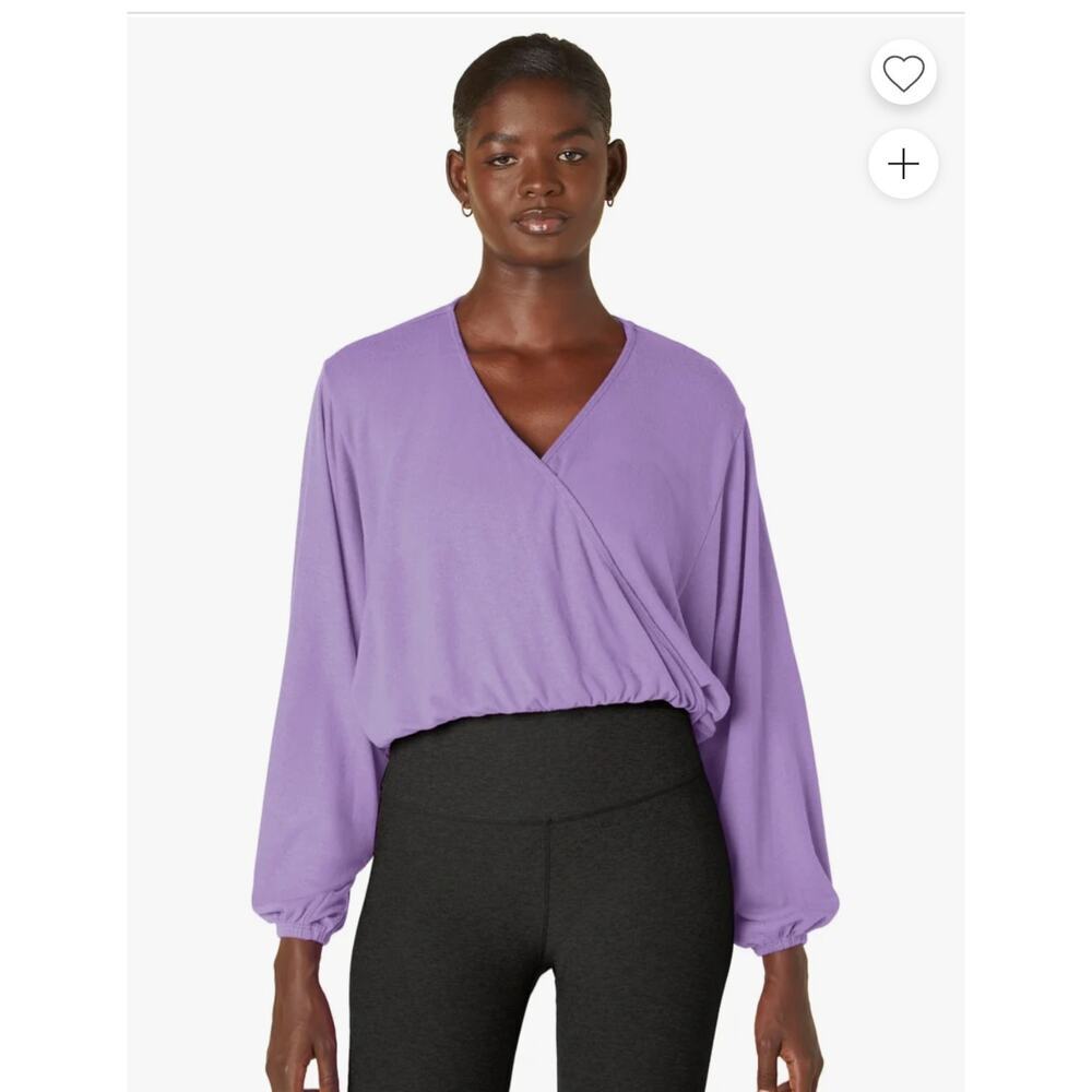 Beyond Yoga Wrapped Up Purple Pullover‎ Size: S